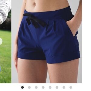 Lululemon Spring Break Away Shorts Hero Blue size 8